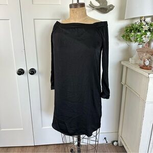 Versona Little Black Dress With 3/4 Sleeves boat neck off the shoulders